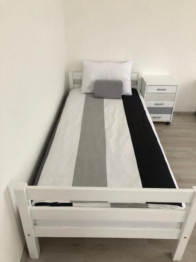 MiJa apartmán s VINNÝM SKLÍPKEM, zahradou a grilem Kájov Exterior foto