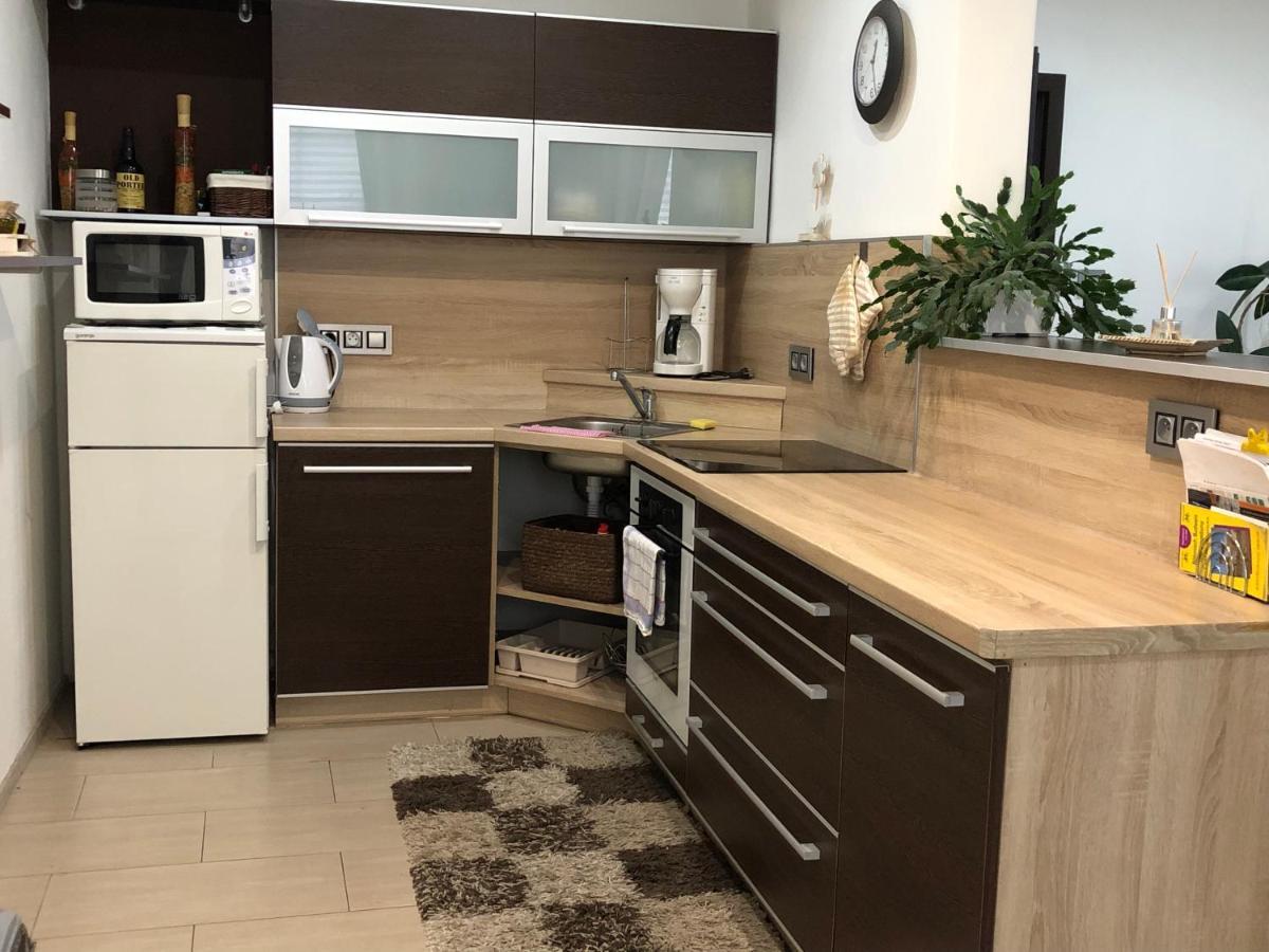 MiJa apartmán s VINNÝM SKLÍPKEM, zahradou a grilem Kájov Exterior foto