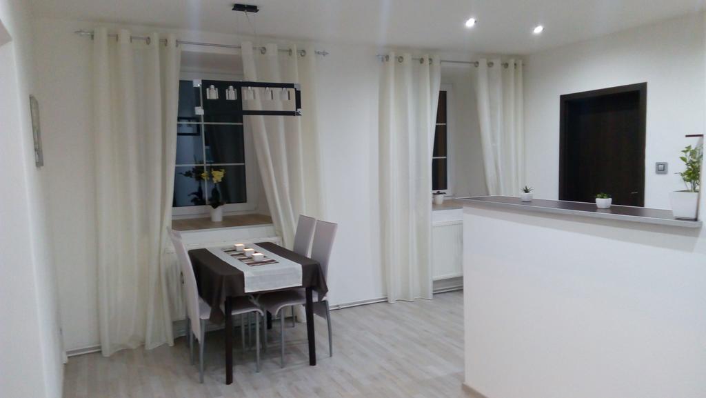 MiJa apartmán s VINNÝM SKLÍPKEM, zahradou a grilem Kájov Exterior foto